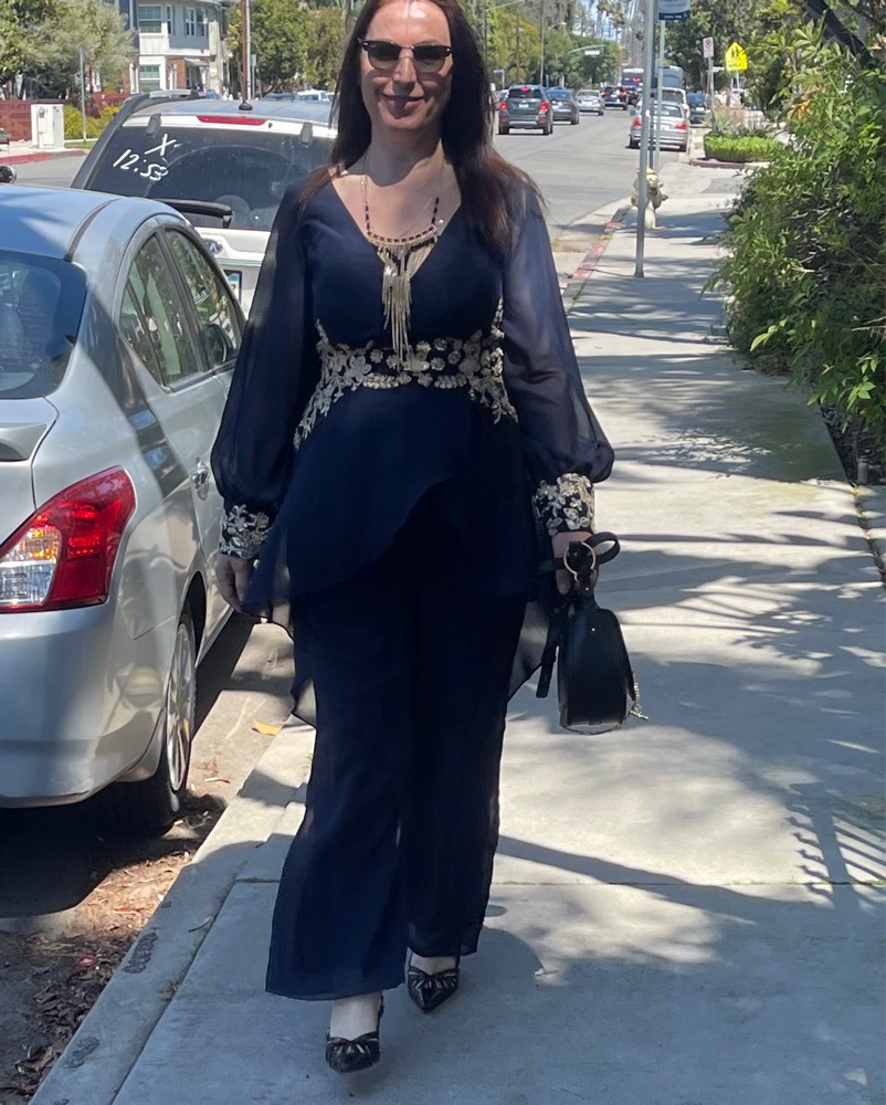 Elegant Blue Jumpsuit With Wide Legs - Image 1