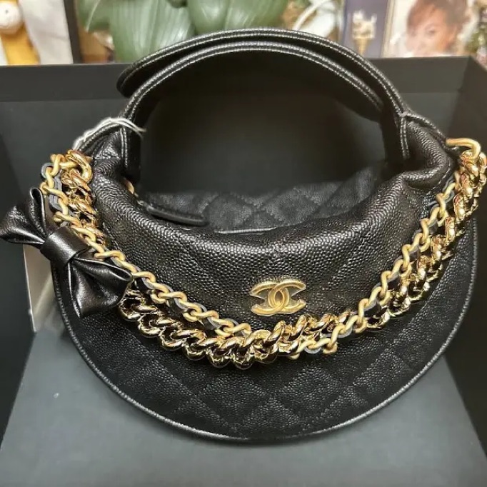 chanel black caviar round clutch bag - Image 5