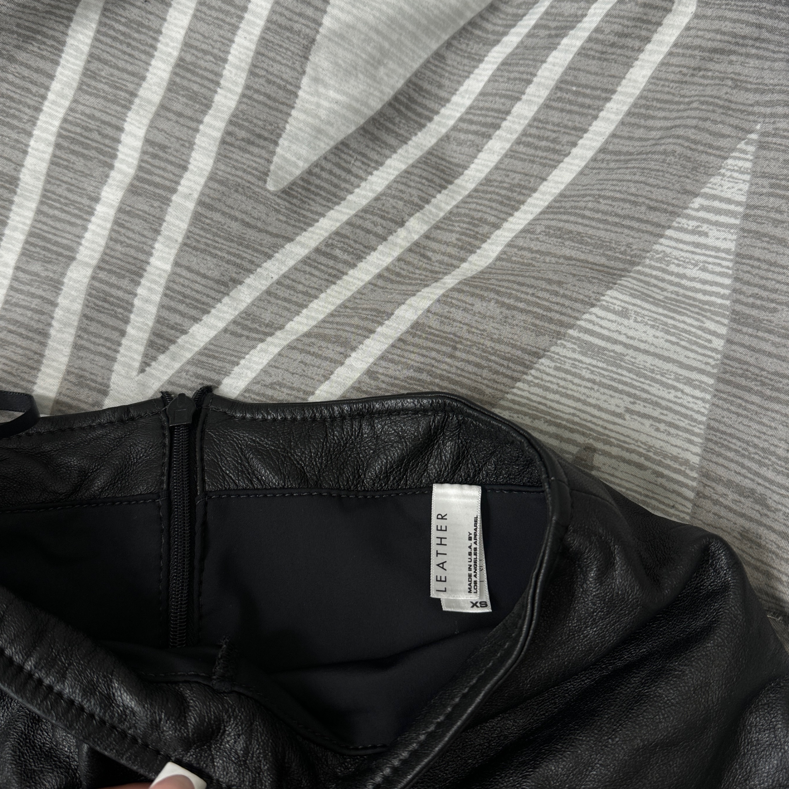 BLACK LEATHER MICRO MINI SKORT - Image 5