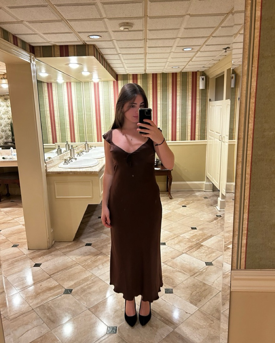 Meshki - Chantal Short Sleeve Satin midi by Meshki - Pickle