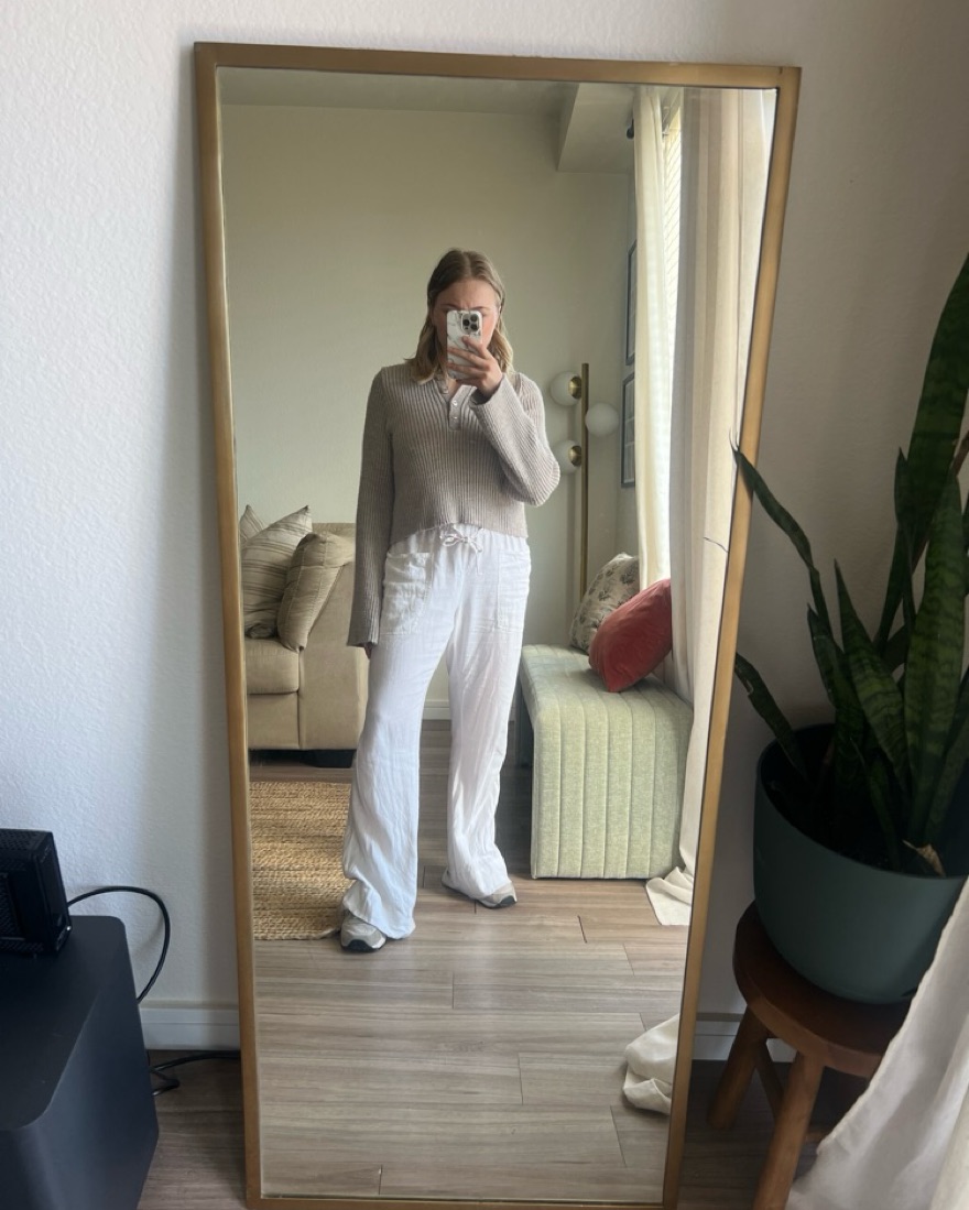 Long Sleeve Cropped Collar Sweater - Image 1