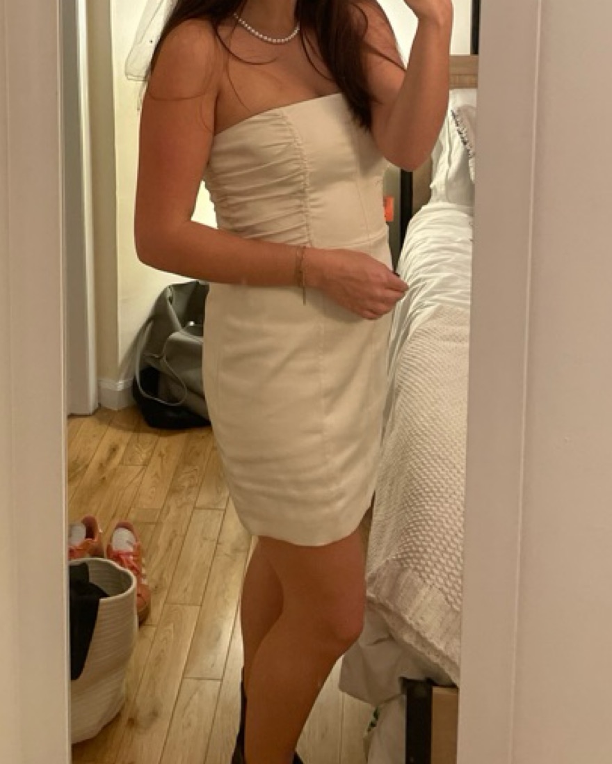 Elegant Ruched Strapless Dress - Image 2