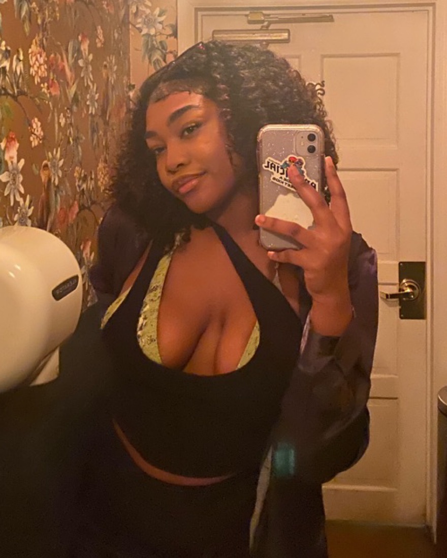 black tank top - Image 3