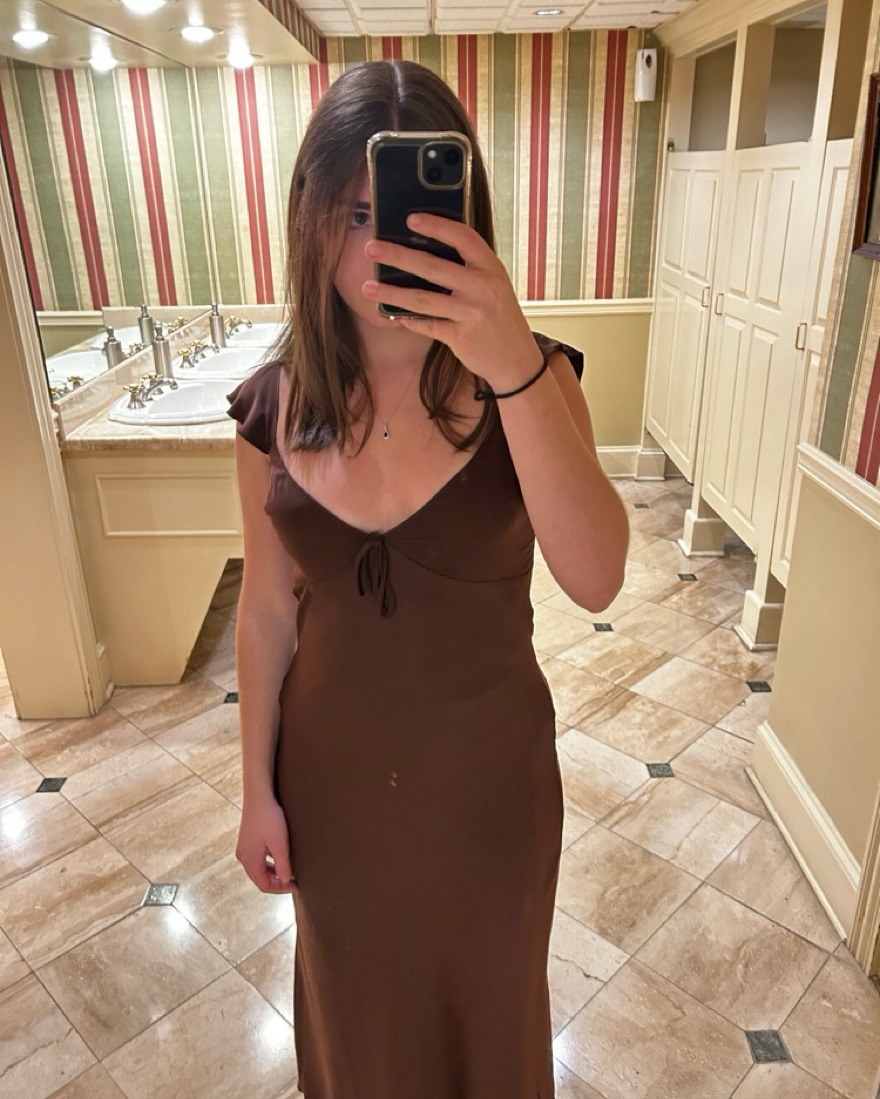 Meshki - Chantal Short Sleeve Satin midi by Meshki - Pickle