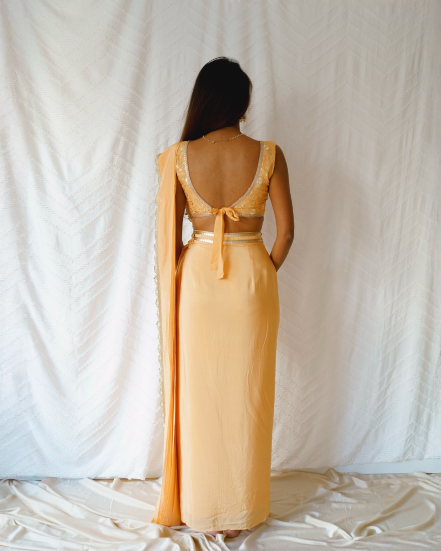 Rangeen Sari (Gold) Size L - Image 3