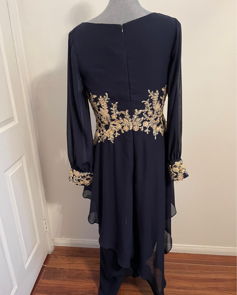 Elegant Blue Jumpsuit With Wide Legs - Image 3