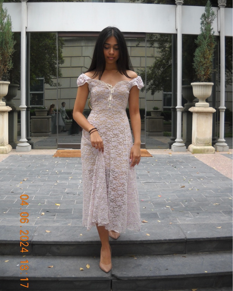 Urban Outfitters Lace Midi Dress by Urban Outfitters - Pickle