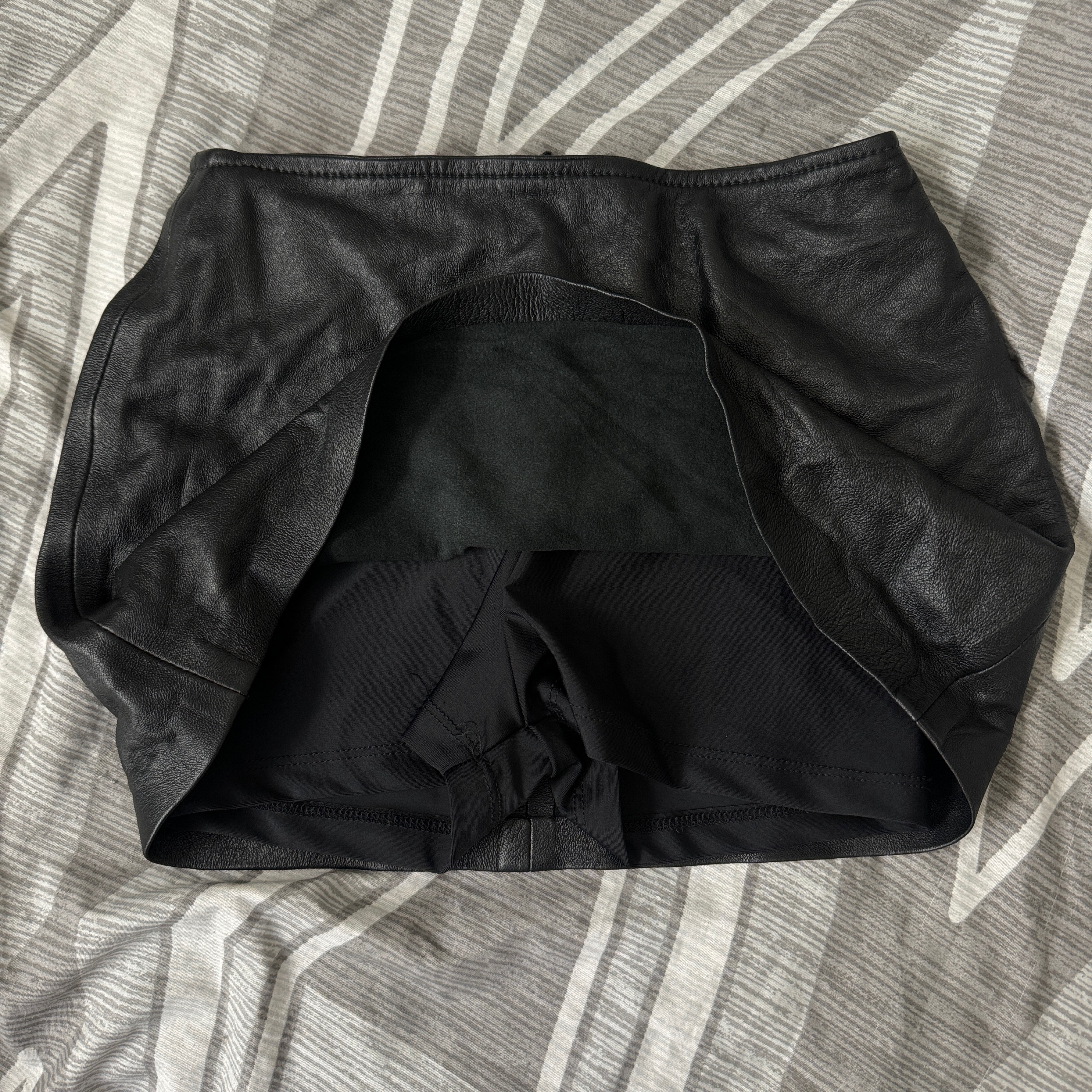 BLACK LEATHER MICRO MINI SKORT - Image 3