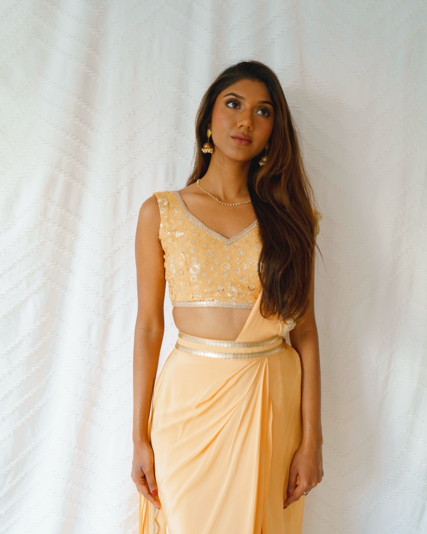 Rangeen Sari (Gold) Size L - Image 1