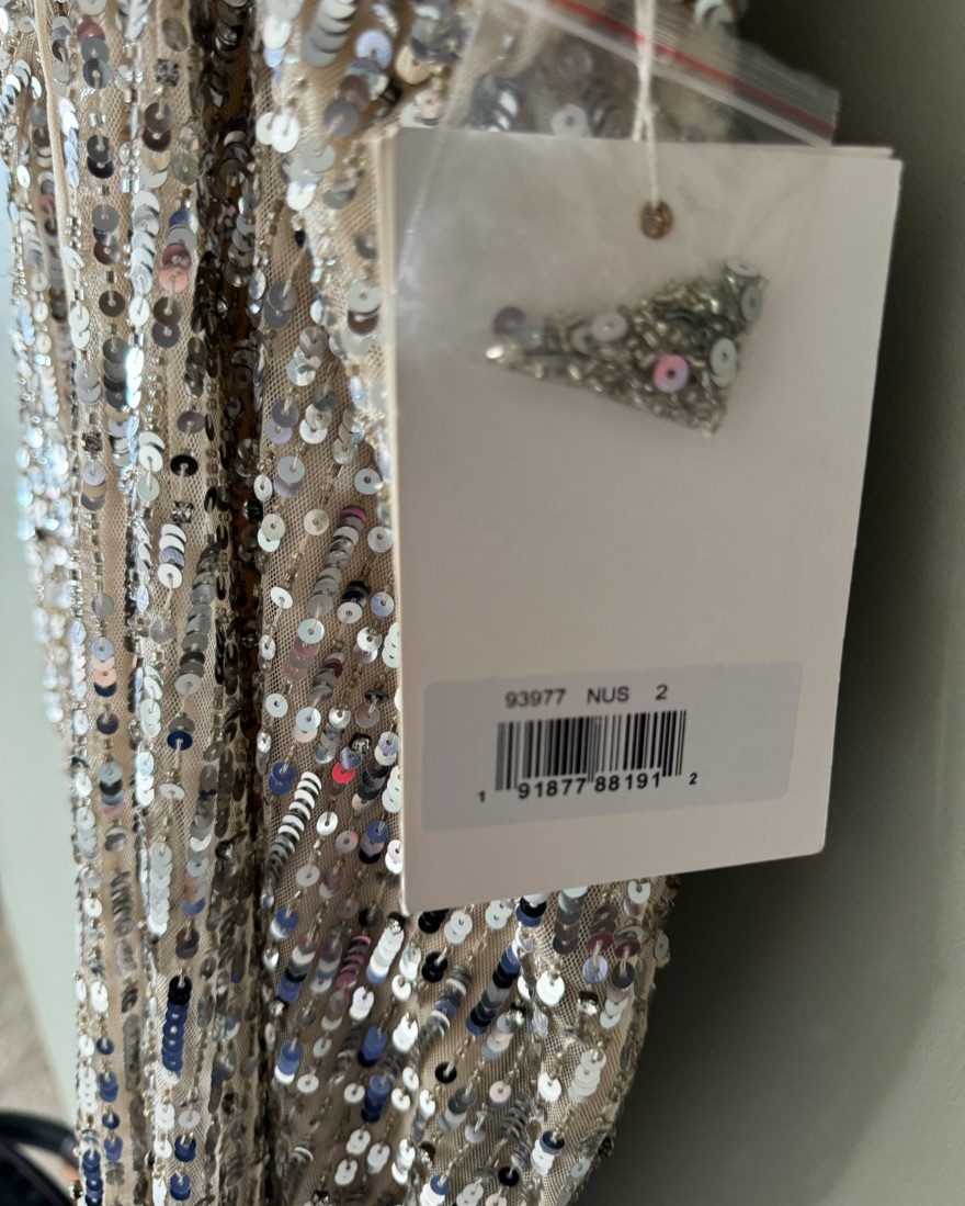 New STUNNING SEXY sequin Gown mac dugga - Image 5