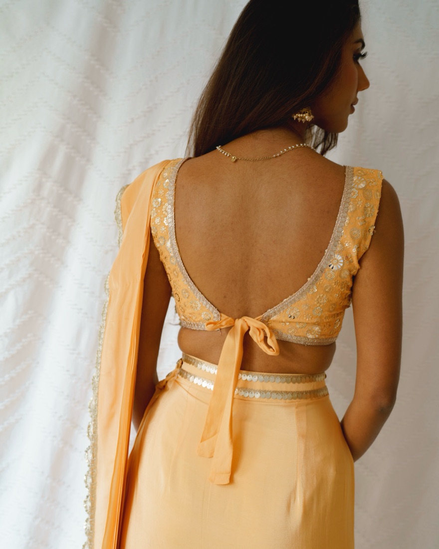 Rangeen Sari (Gold) Size L - Image 2