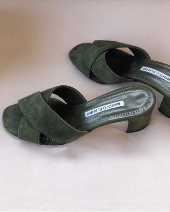 Manolo Blahnik Green Suede Sandals - Image 3