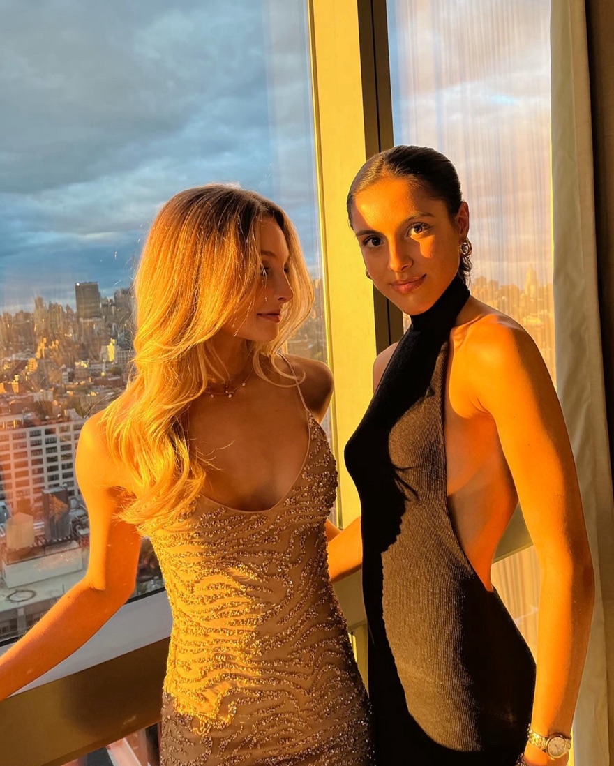 Are You Am I Blackless Dress - Image 2