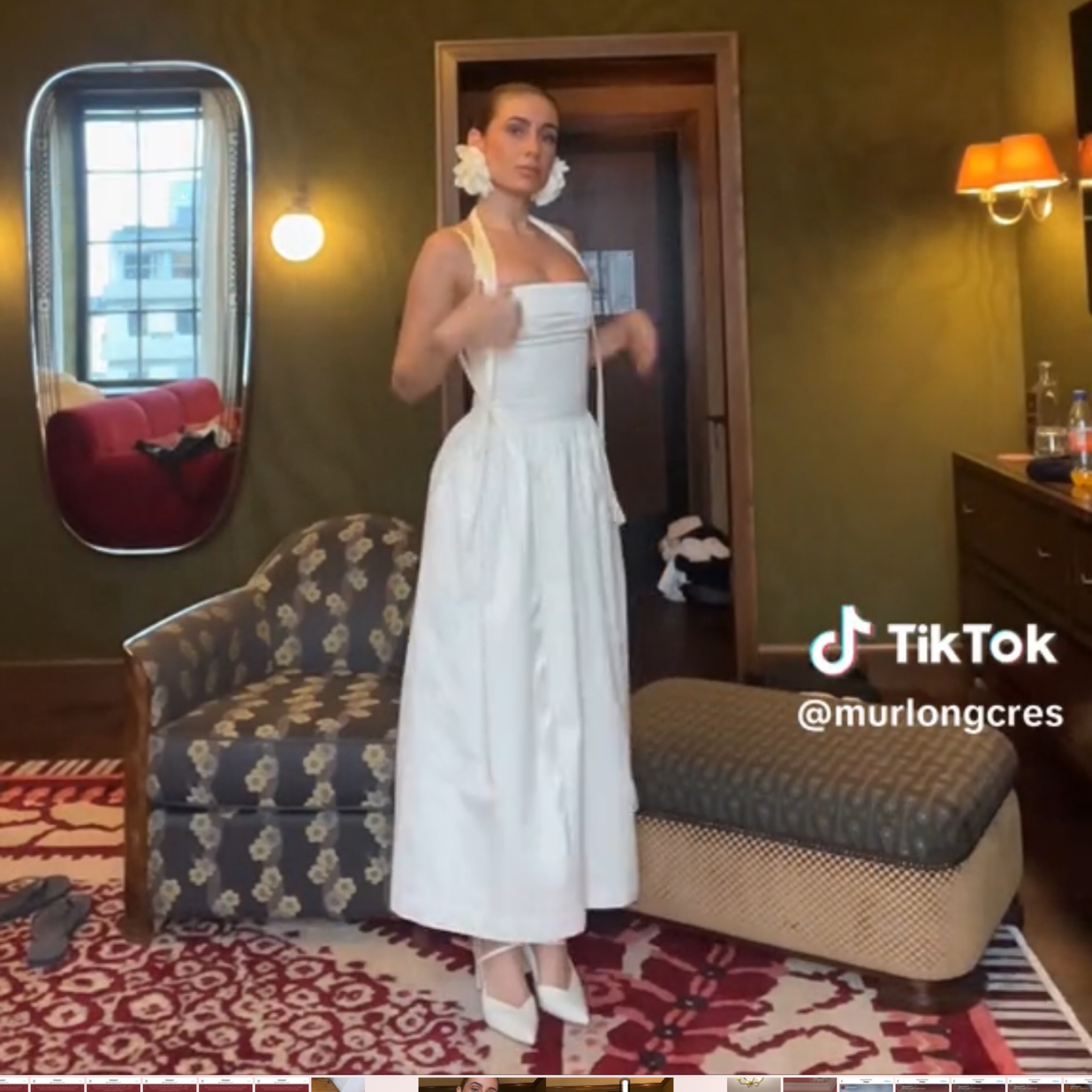 Murlong Cres Elsa Dress - Image 3