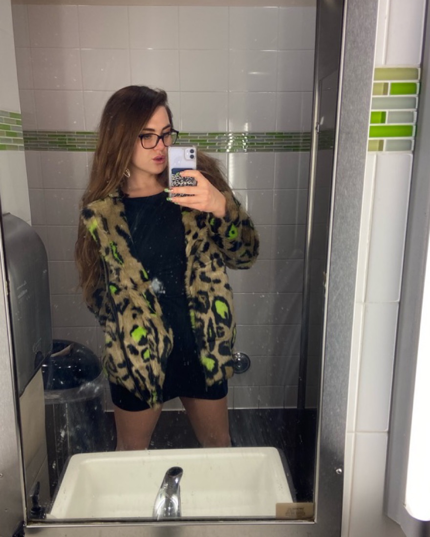 Neon Green Leopard Faux Fur - Image 1