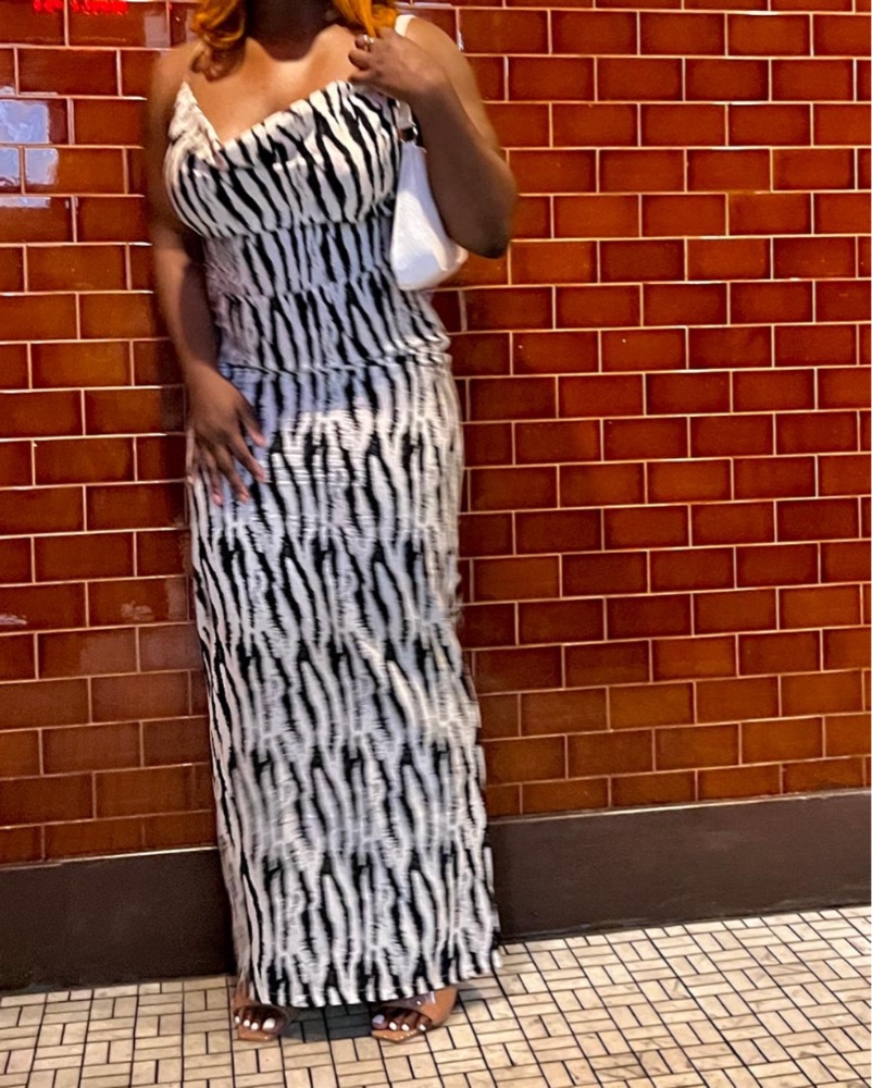 Black and White Sexy maxi Dress by Pretty Little Thing - Pickle