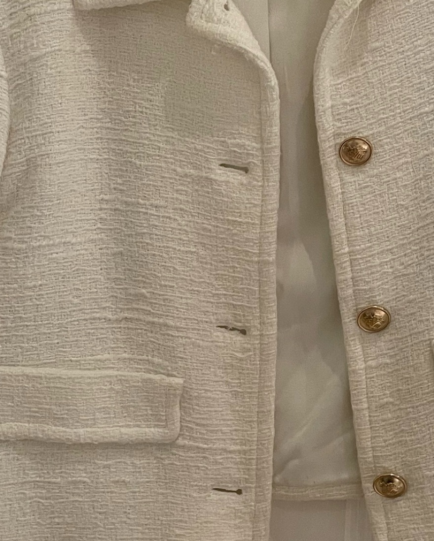 White Aritzia Blazer - Image 2