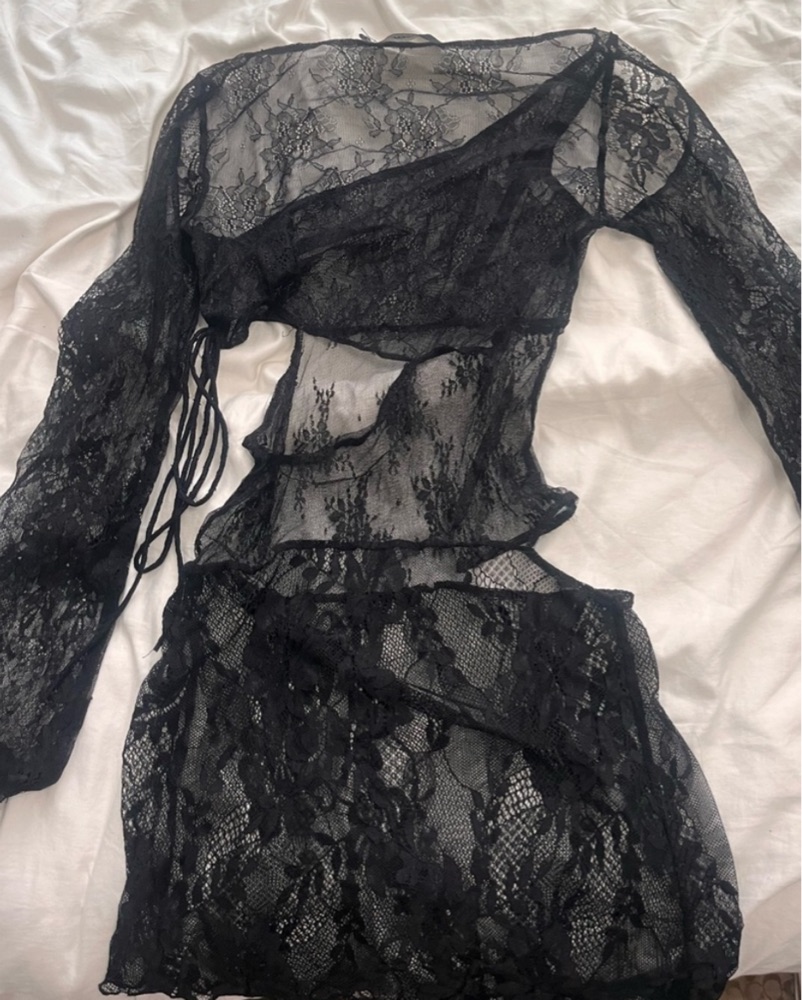 mini black sparkly homecoming dress Short Black Sparkly Puffy Sleeve Dress
