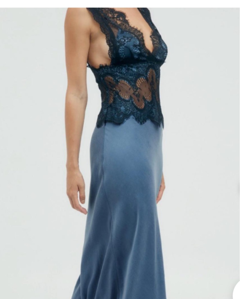 chinese dress ladies Never Look Back Navy Floral Lace Short Sleeve Velvet Trim Midi Dress main image 0