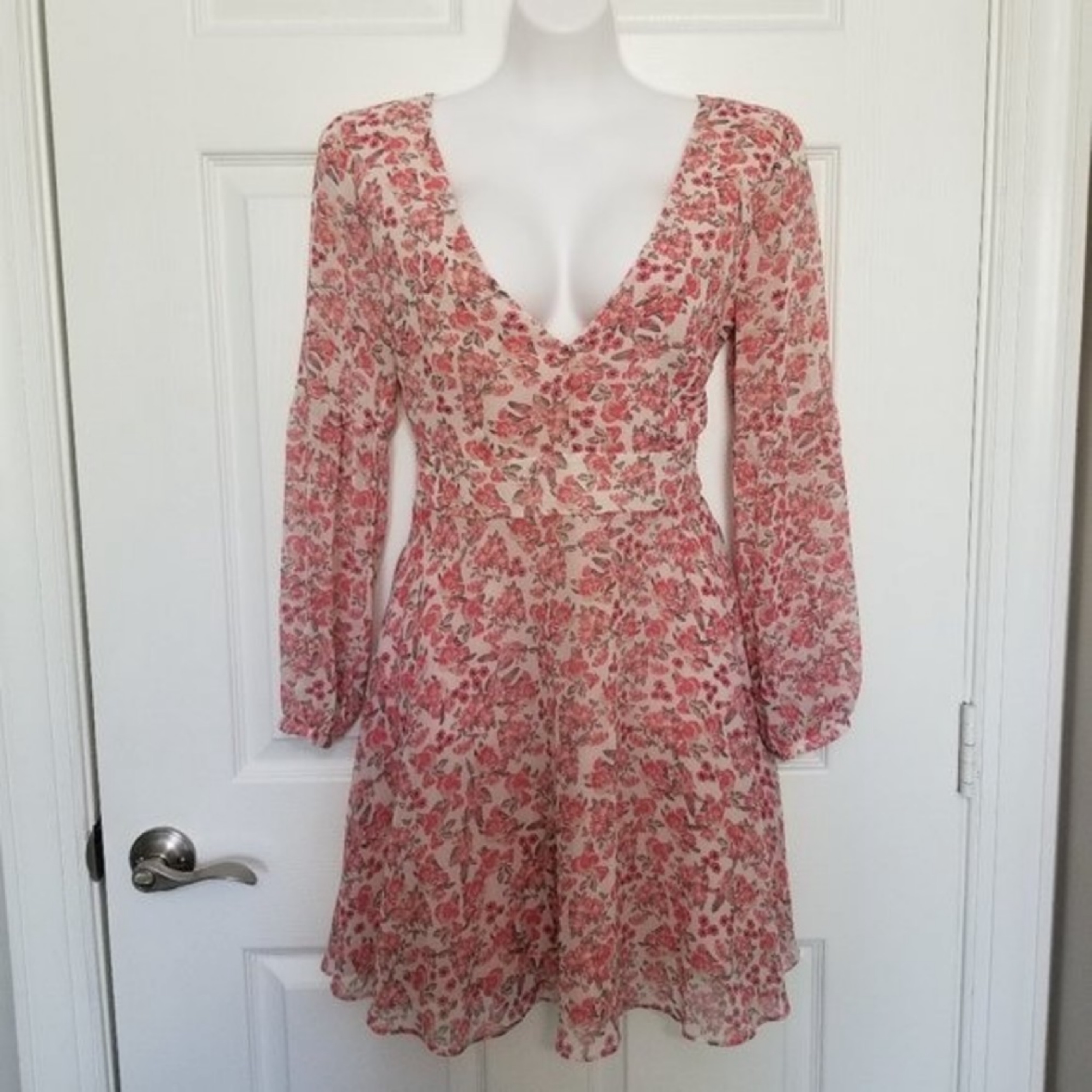 BB Dakota Dress Size 6 - Image 1