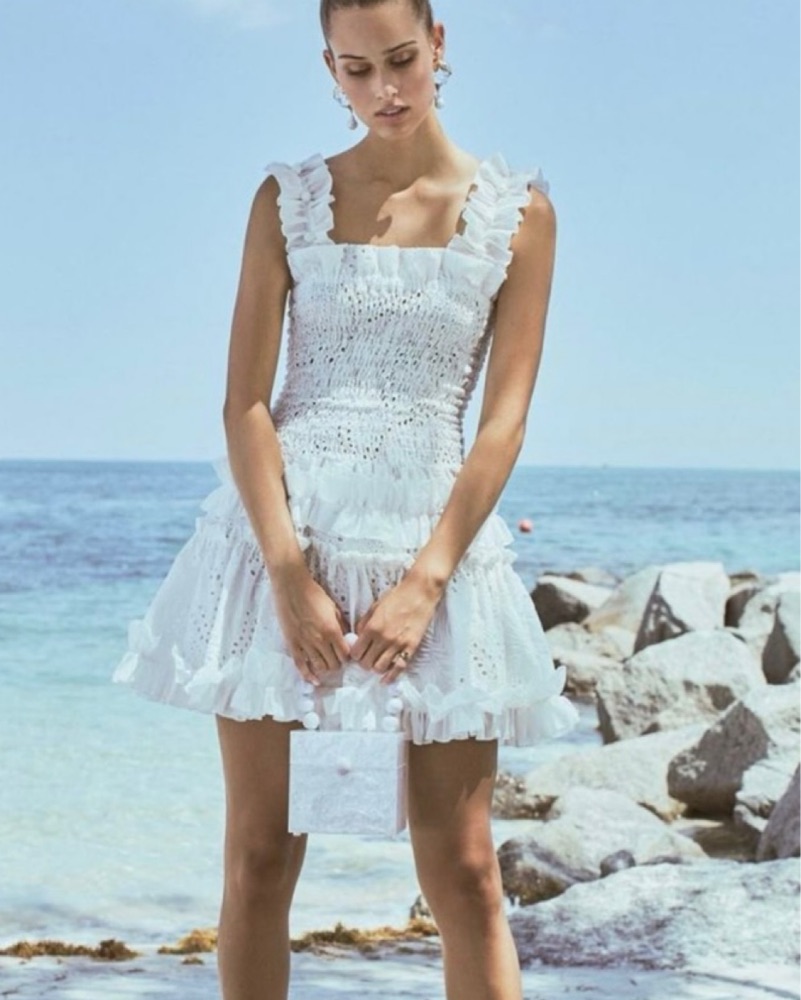 yonchi】KUMA LACE VOLUME MINI DRESS Lace Mini Dress