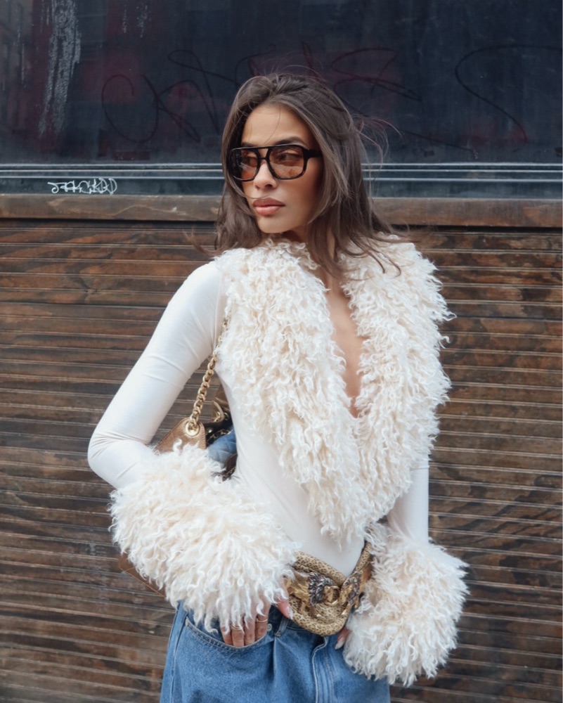 Rent Helsa Tops - Pickle