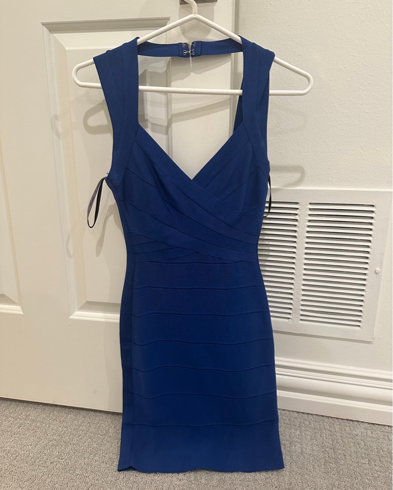 amazon long dresses casual Storage Fees (Monthly vs. Long-Term): What Sellers Must Know Strappy dress - White/blue MerchFabric:LACE US Size:10