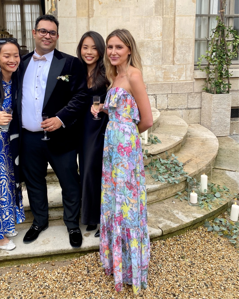 Alice+Olivia フローラルデザイン ロングドレス 新品、未使用 Alice + Olivia Vibrant Floral Maxi Dress by Alice+olivia - Pickle