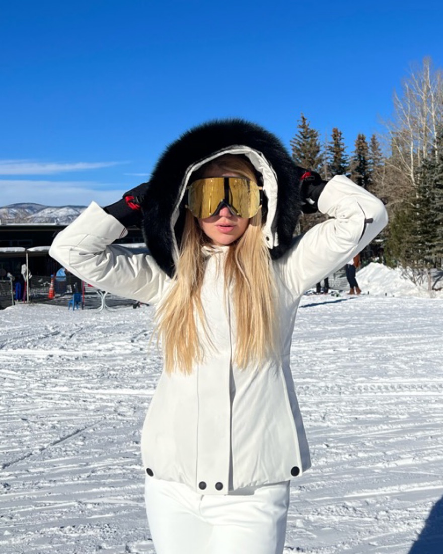 モンクレール ダウンジャケット セットアップ スキー ホワイト 2anni Moncler Ski Down Jacket by Moncler - Pickle