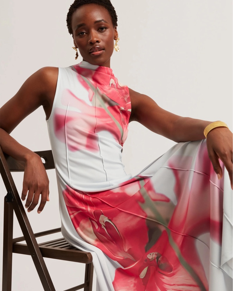 試着のみ☆ 刺繍　TED BAKER サイズ1 試着のみ☆ 刺繍 TED BAKER サイズ1