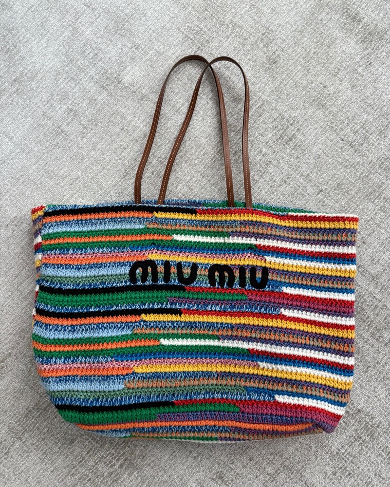 あ*き様 Miu Miu ピコレボルセ ハンドバッグ カメオ Miu Miu Crochet Tote Bag by Miu Miu - Pickle
