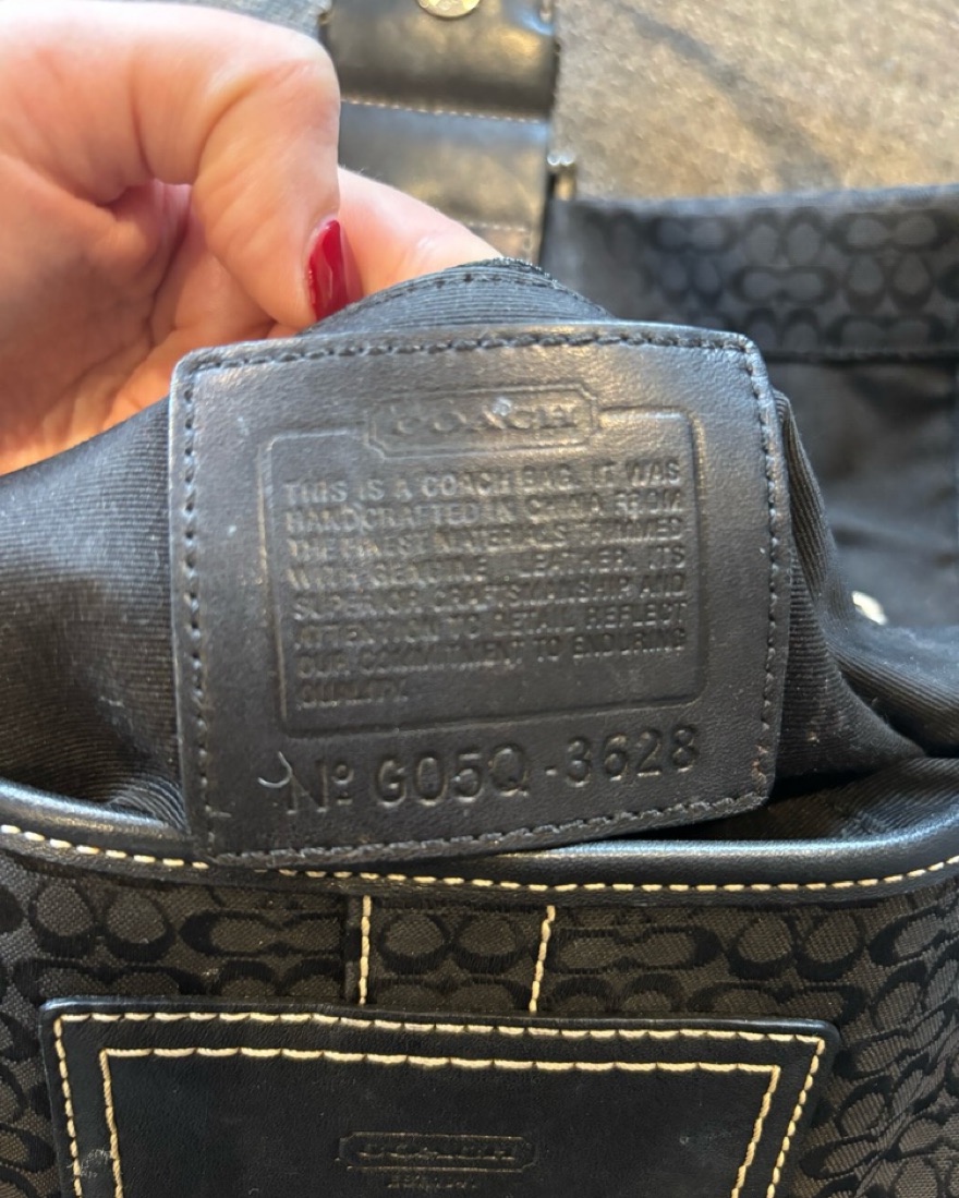 バッグ 00s coach 14968 one shoulder y2k black Vintage 2000s-y2k- Coach Purse- Hobo Bag- Underarm- Handbag