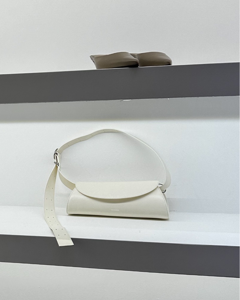 Jil Sander✨ Cannollo Leather Bag by Jil Sander - Pickle