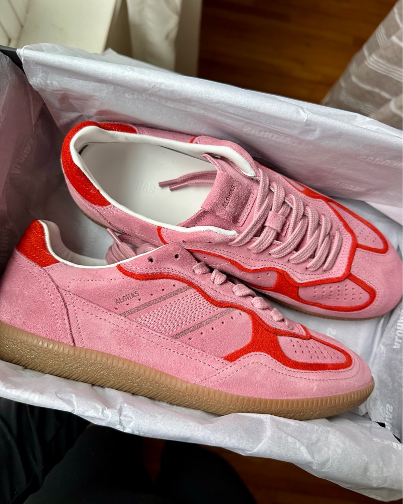Alohas TB.490 Rife Sea Pink by Alohas - Pickle