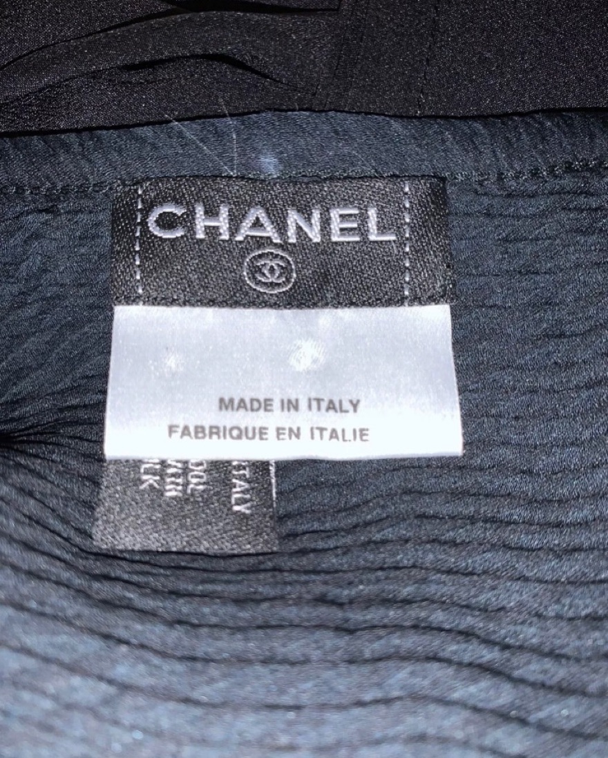 シャネル トップス 46 Chanel 2003 Spring Sports Line zip-front top #34 – AMORE Vintage Tokyo
