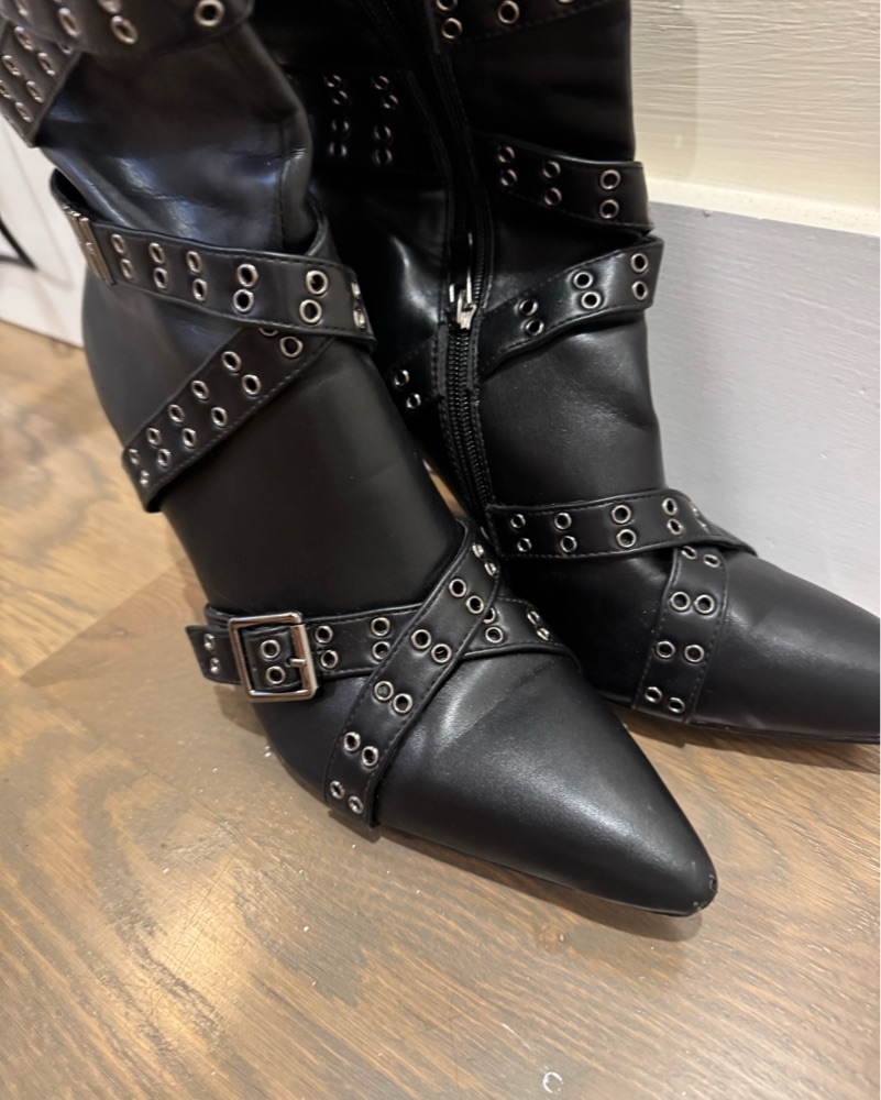 Niihai Studded Leather Knee-High Boots | Pickle