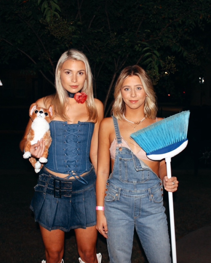 HALLOWEEN Paris Hilton “The Simple Life” by Other - Pickle