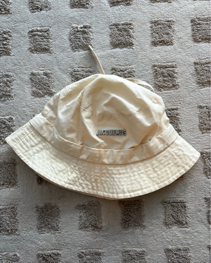 Rent Jacquemus - Pickle