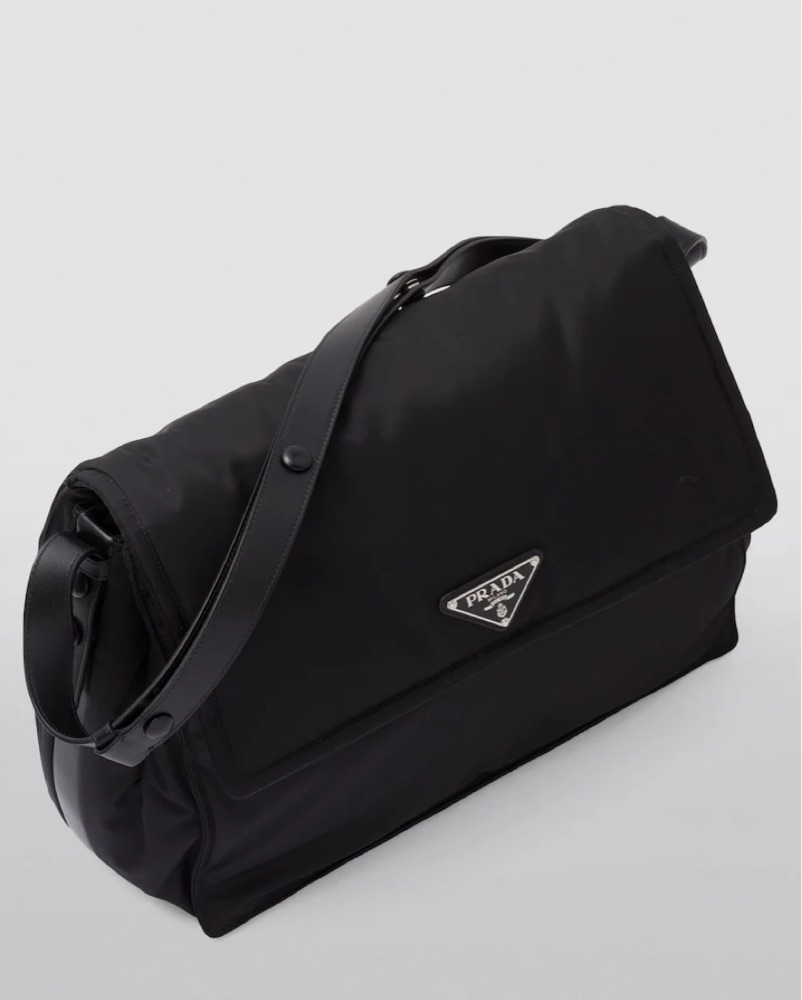 PRADA ナイロン バッグ Chic Prada Nylon Crossbody Travel Bag by Prada - Pickle
