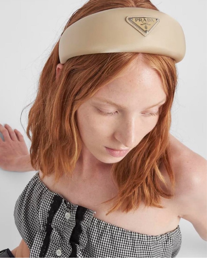 PRADA ドリルサンドハット　アウトドア　ロゴプレート Prada トライアングルロゴ バケットハット | ブルー | FARFETCH JP