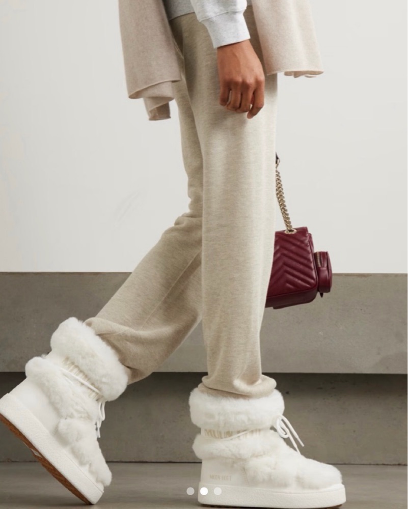 MOON BOOT ホワイトムートンブーツ White Fur Moon Boots by Moon Boot - Pickle
