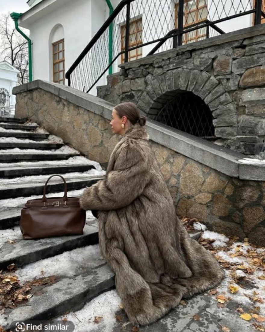 Luxurious Titok Viral Faux Fur Coat by Tiktok - Pickle