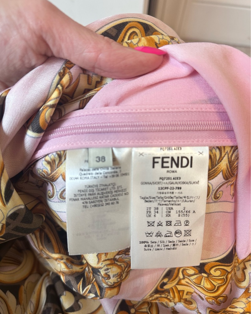【希少・美品】FENDI×VERSACE リバーシブル シルク ピンク ゴールド Fendi x Versace Fendace Multicolor Gold Detail Dress | eBay