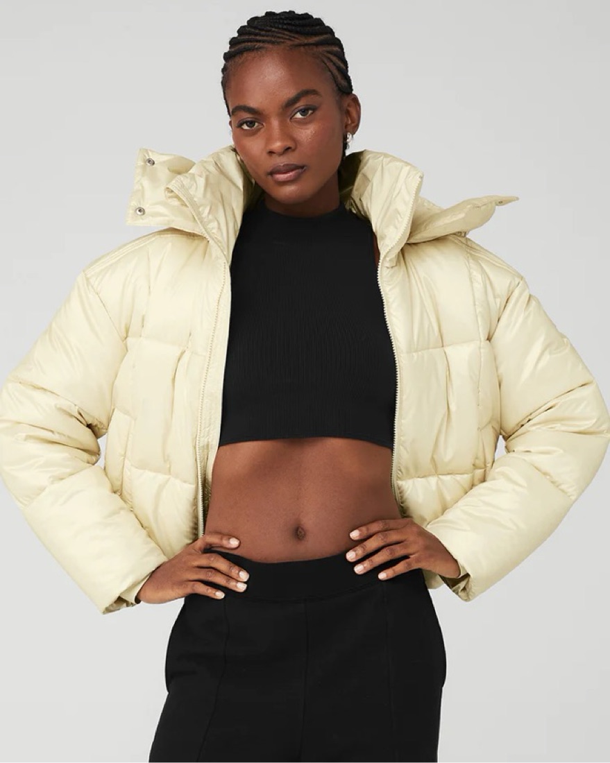 alo Captivative Puffer (新品未使用) Captivate Puffer - Bone | ALO