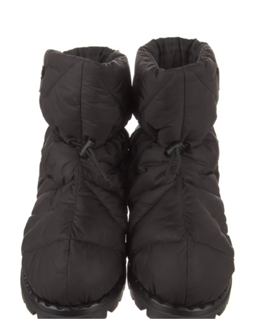 PRADA ブラック レッグウォーマー ナイロンマフラー Prada Puffer Snow Boots by Prada - Pickle
