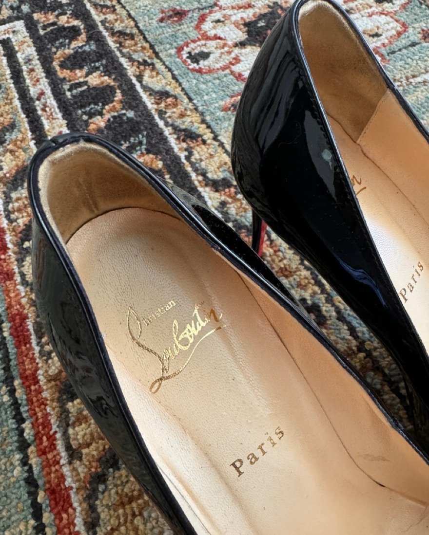 Christian Louboutin Heels Black 39.9 9 by Christian Louboutin - Pickle