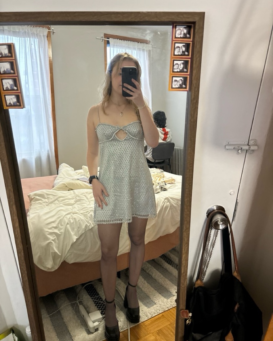 Louis Vuitton シルバーラメノースリーブミニワンピース Louis Vuitton シルバーラメノースリーブミニワンピース Louis Vuitton