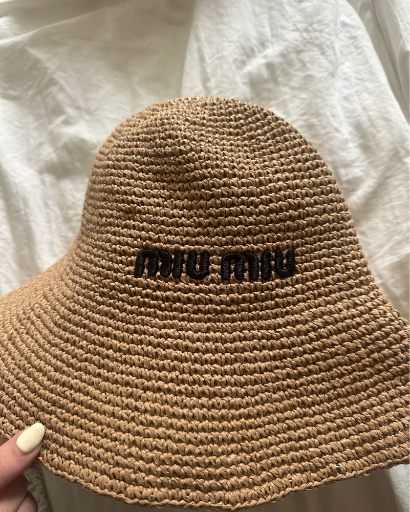 MIU MIU ストローキャップ 麦わら MIU MIU ストローキャップ 麦わら