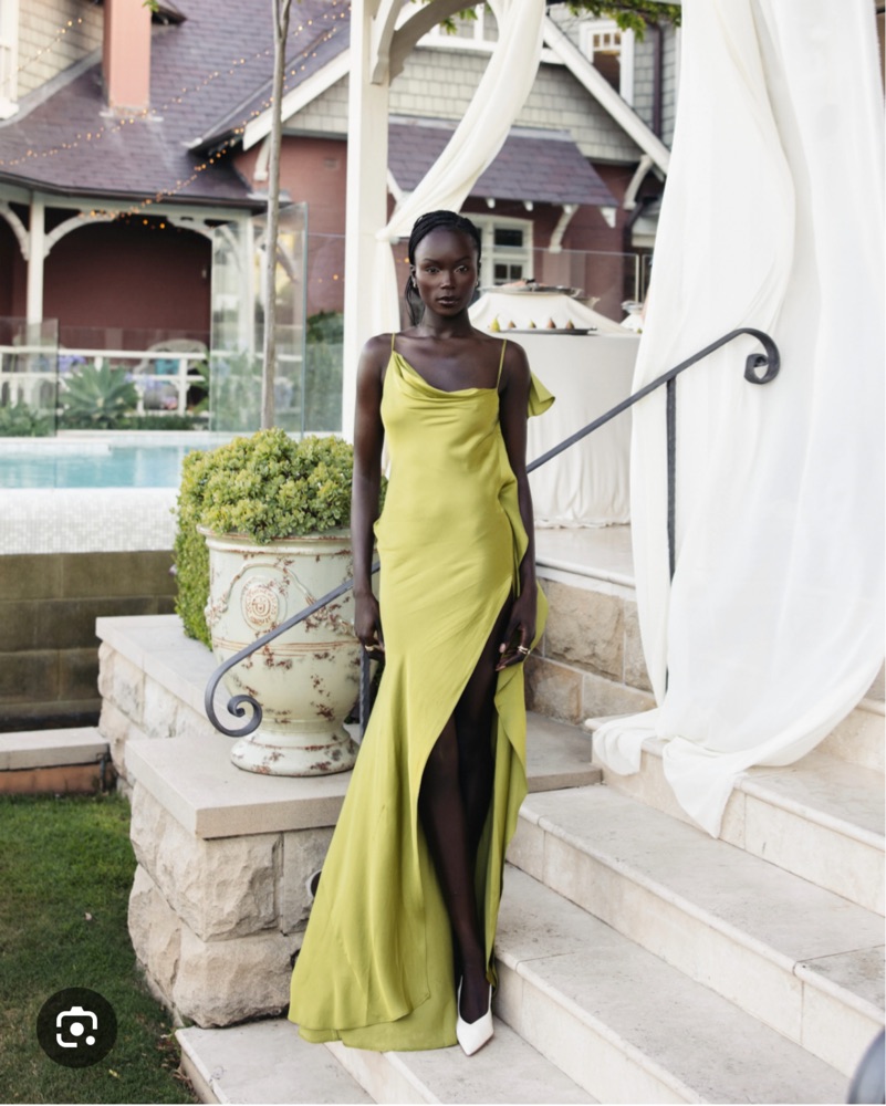 hinari オケージョンドレス　グリーン hinari オケージョンドレス グリーン Sサイズ hinari】チュール